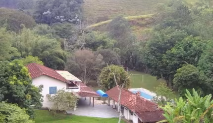 SÍTIO INCRÍVEL EM MONTEIRO LOBATO/SP