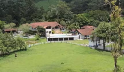 FAZENDA IMPERDÍVEL EM SÃO JOSÉ DOS CAMPOS/SP