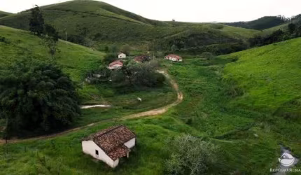 FAZENDA IMPERDÍVEL EM SANTA BRANCA/SP