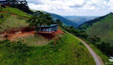 LINDO SÍTIO COM VISTA ESPETACULAR EM SÃO FRANCISCO XAVIER/SJC/SP