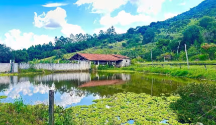LINDO SÍTIO COM VISTA MARAVILHOSA EM JOANÓPOLIS/SP