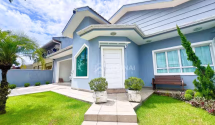 Casa com 3 dormitórios à venda, 226 m² por R$ 1.700.000,00 - Centro - Guaratuba/PR
