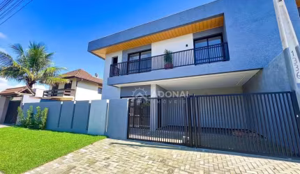 Sobrado com 3 dormitórios à venda, 147 m² por R$ 960.000,00 - Cohapar - Guaratuba/PR