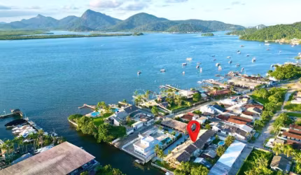 Sobrado com 3 dormitórios à venda, 133 m² por R$ 890.000,00 - Piçarras - Guaratuba/PR