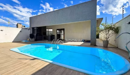 Casa com Piscina, 5 dormitórios à venda, 203 m² por R$ 1.350.000 - Nereidas - Guaratuba/PR