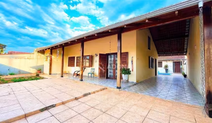 Casa com 5 dormitórios à venda, 240 m² por R$ 750.000,00 - Cohapar - Guaratuba/PR