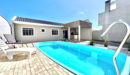 Casa com Piscina à 2 Quadras da Praia, com 4 dormitórios à venda, 120 m² por R$ 890.000 - Brejatuba - Guaratuba/PR