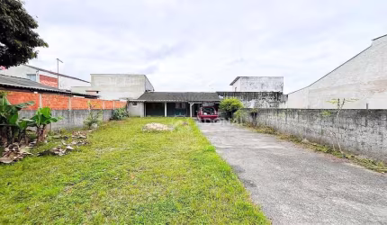 Casa a 3,5 quadras do Mar, com Amplo Terreno, 2 dormitórios à venda, 70 m² por R$ 420.000 - Nereidas - Guaratuba/PR