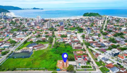 Casa com 3 dormitórios à venda, 128 m² por R$ 650.000,00 - Centro / Brejatuba - Guaratuba/PR
