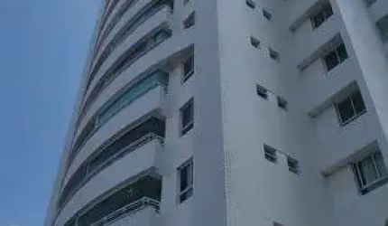 Apartamento a Venda com 3 Suítes em Capim Macio