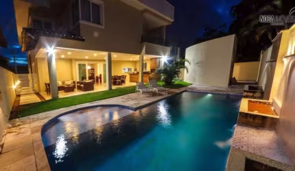 Casa a Venda Condomínio West Park Boulevard Alto Padrão 5 suítes Candelária Natal