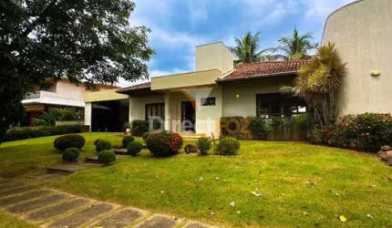 Casa em condomínio fechado com 5 quartos à venda na Das Crisálidas, 419, Jardim Eliza I, Foz do Iguaçu por R$ 4.000.000