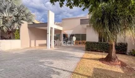 Casa em condomínio fechado com 3 quartos à venda na General Meira, 3030, Parque Ouro Verde, Foz do Iguaçu por R$ 1.150.000