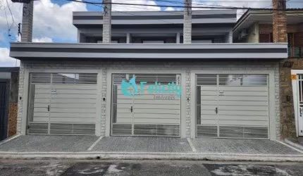 Sobrado 3 dormitórios, 1 suíte e 2 vagas de garagem no Parque São Domingos
