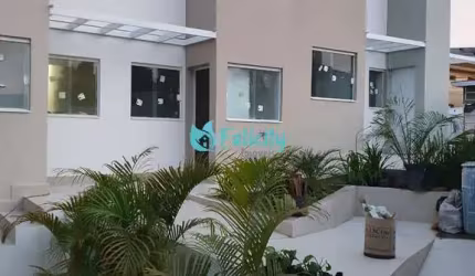 Sobrado de condomínio com 2 dorms, 2 vagas, 93m2 no Pq. São Domingos