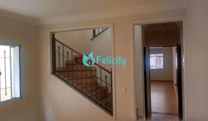 Sobrado com 3 dorms, 1 suíte, 2 vagas, 200m2 na Vila Romana