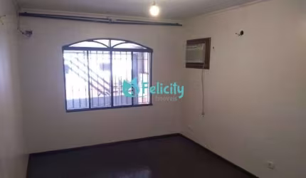 Sobrado com 3 dorms, 1 suíte, 152m2, 2 vagas no Jardim Marisa