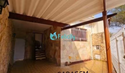 Casa com 2 dorms, 3 vagas, 170m2 na Vila Mangalot
