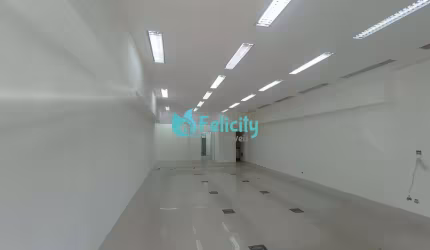 Salão comercial com 142m2, 3 vagas na Vila Pirituba