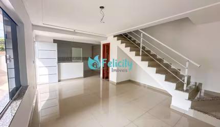 Sobrado com 2 suítes, 2 vagas, 97m2 na Vila Clarice