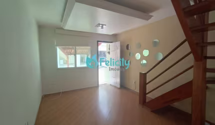 Casa de Condomínio com 2 dormitórios, 2 vagas, 65m2 no Jardim Santa Mônica