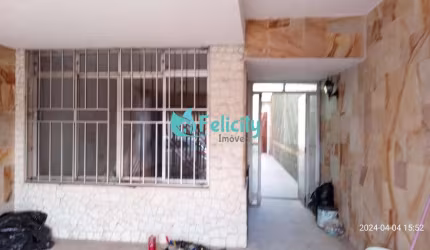 Sobrado com 3 dorms, 1 suíte, 2 vagas, 155m2 na Vila Zat