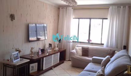 Sobrado com 3 dorms, 1 suíte, 4 vagas, 151m2 na Vila Catupia