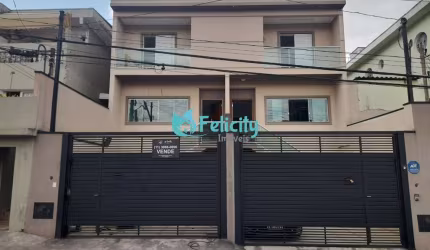 Sobrado com 2 suítes, 2 vagas, 95m2 na Vila Serralheiro