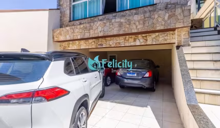 Sobrado com 3 dorms, 1 suíte, 4 vagas, 179m2 no Jardim Vista Linda