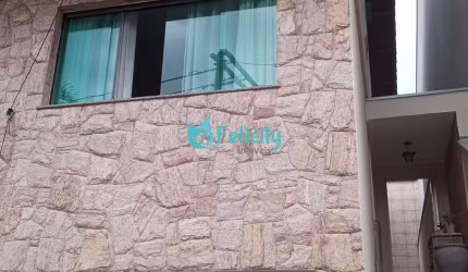 Sobrado com 3 dorms, 1 suíte, 4 vagas, 166m2 no Pq. São Domingos