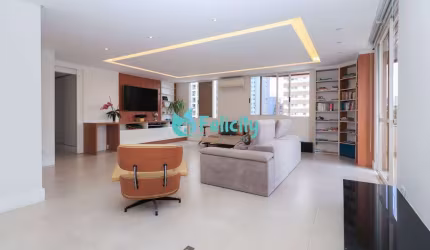 Apartamento com 2 suítes, 4 vagas, 204m2 em Pinheiros