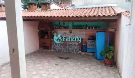 Sobrado com 3 dorms, 1 suíte, 4 vagas, 217m2 na Vila Comercial