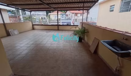 Casa com 3 dorms, 1 suíte, 2 vagas, 170m2 no Jardim Mutinga