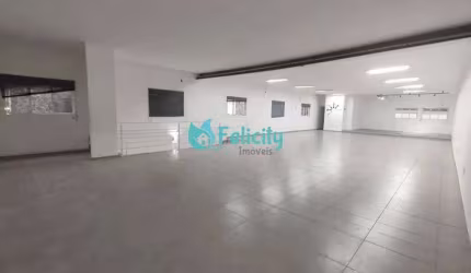 Prédio comercial com 476m2, 4 vagas na Lapa