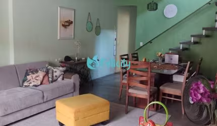 Sobrado com 3 dorms, 1 suíte, 6 vagas, 160m2 na Vila Mangalot