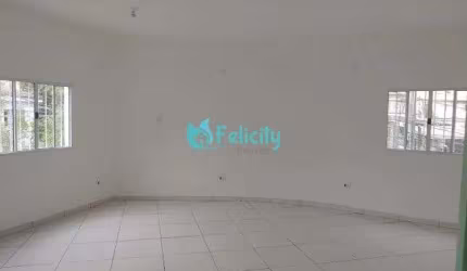 Sobrado com 2 dorms, 2 vagas, 100m2 na Vila Mazzei