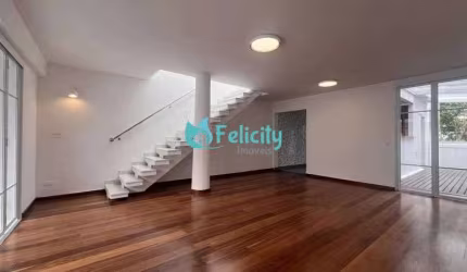 Sobrado com 3 dormitórios, 2 vagas, 240m2 na Pompéia