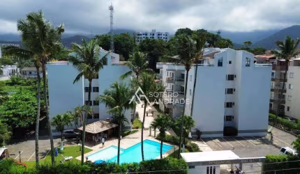 Cobertura com vista para o mar na praia Massaguaçu