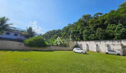 Oportunidade Única! Terreno Espaçoso a Apenas 180m da Praia em Massaguaçu, Caraguatatuba