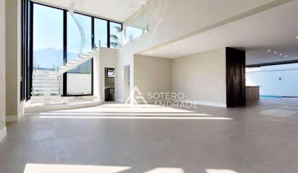 Casa novíssima e de alto padrão no Condomínio Costa Nova