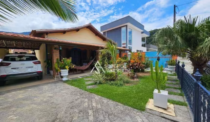 Viva com qualidade de vida em uma casa com piscina: seu sonho de imóvel está aqui!