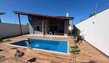 Linda casa na praia Massaguaçu