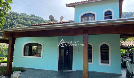 Casa ampla em meio a natureza na praia Massaguaçu