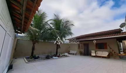 Linda casa no Jardim do Sol na praia Massaguaçu