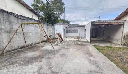 Casa no bairro Getuba, bairro familiar com total infraestrutura