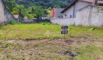 Oportunidade de comprar um terreno em meio a natureza