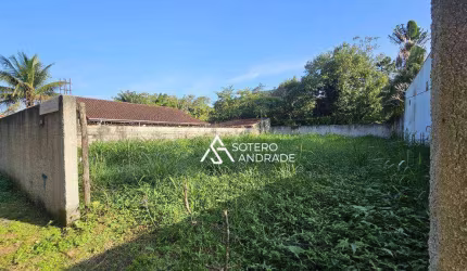 Terreno amplo com 527² de área total, murado