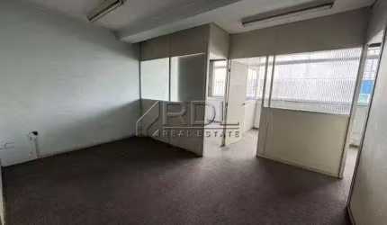 GRANDE OPORTUNIDADE! SALA COMERCIAL AO LADO DO CALÇADÃO DA RUA OLIVEIRA LIMA