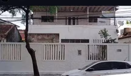 Casa à venda em rua pública, CORDEIRO, Recife, PE