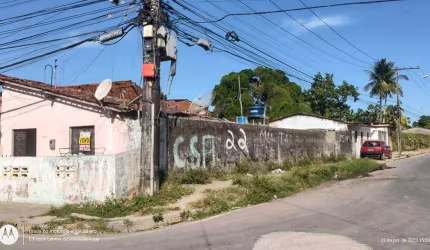 Casa à venda em rua pública, CLIMA BOM, Maceió, AL